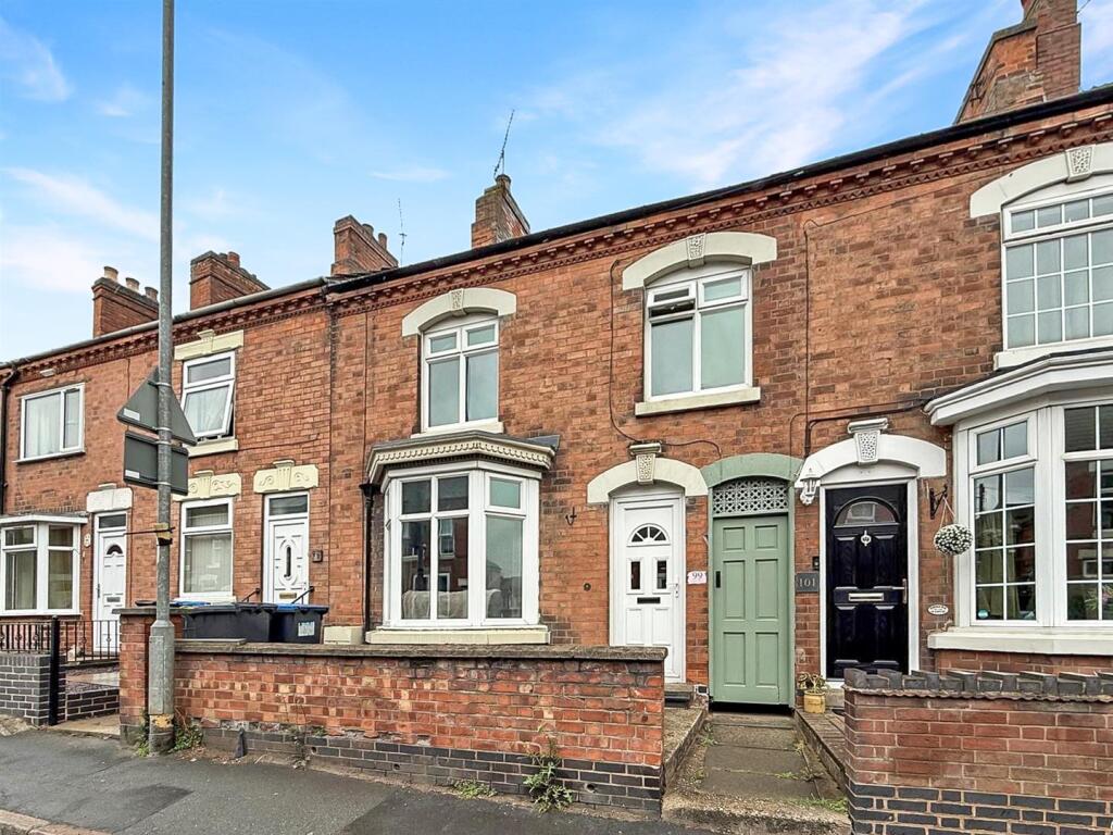 3-bed terraced on High Street, Barwell, Leicester, £189,950