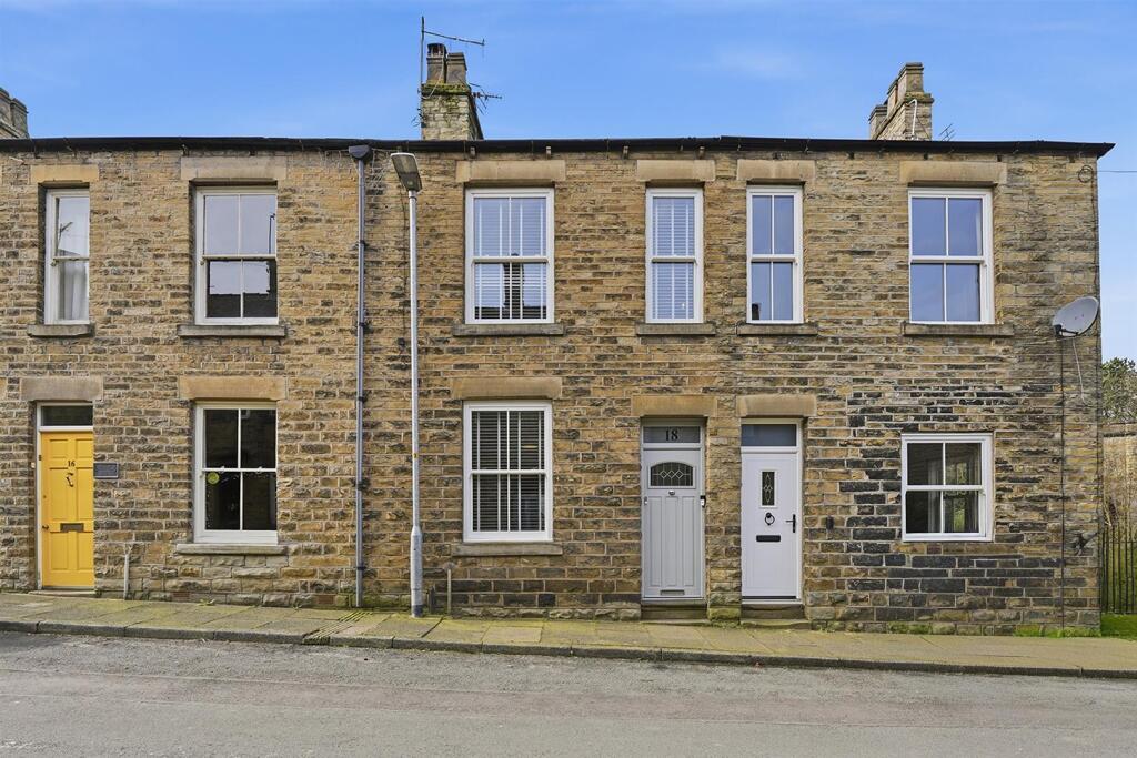 2-bed terraced on Adlington Road, Bollington, Macclesfield, £282,500