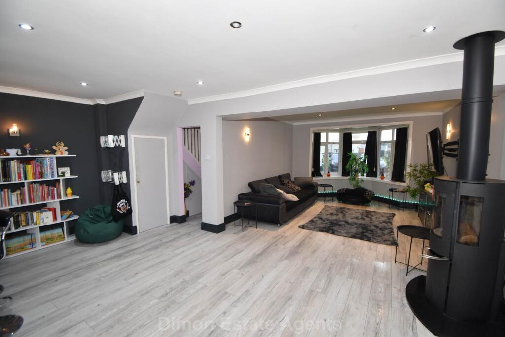 3-bed terraced on Stoners Close, Gosport, £330,000