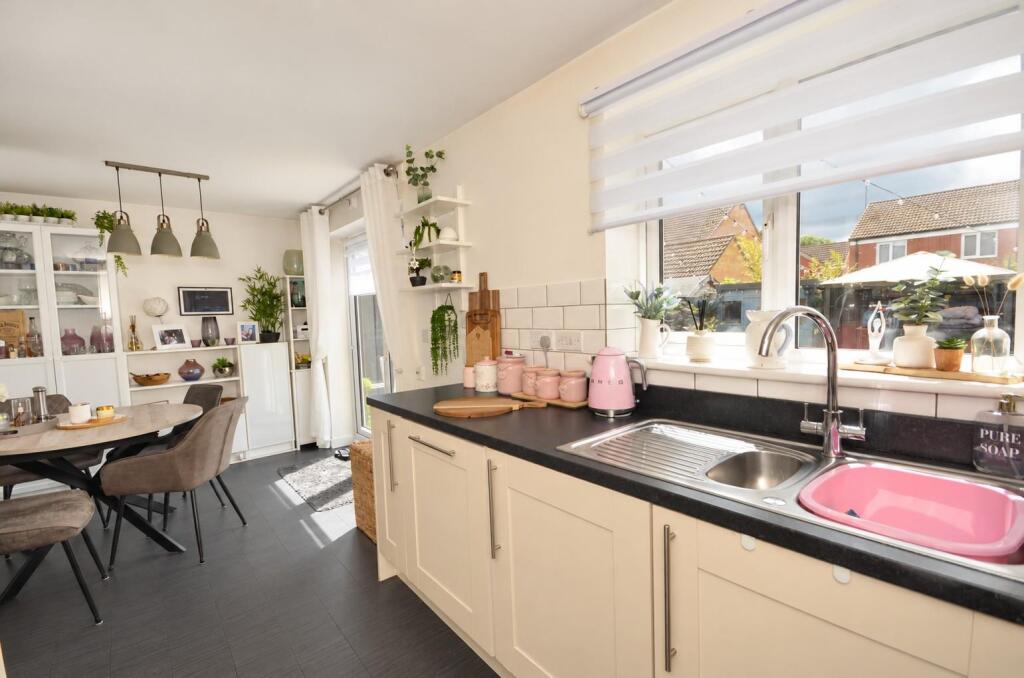 House in Northampton - More