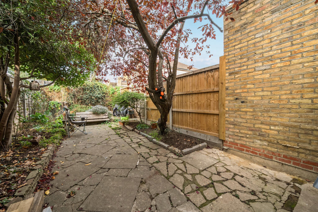House in London - View 4