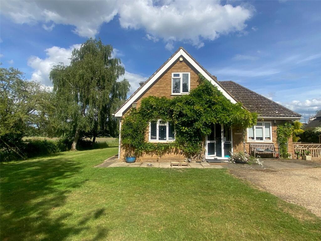 3-bed detached on Church Road, Tingrith, Milton Keynes, Bedfordshire, MK17, £950,000