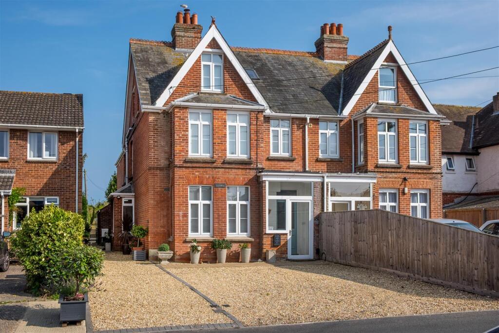 Main image of property: Totland,Isle of Wight