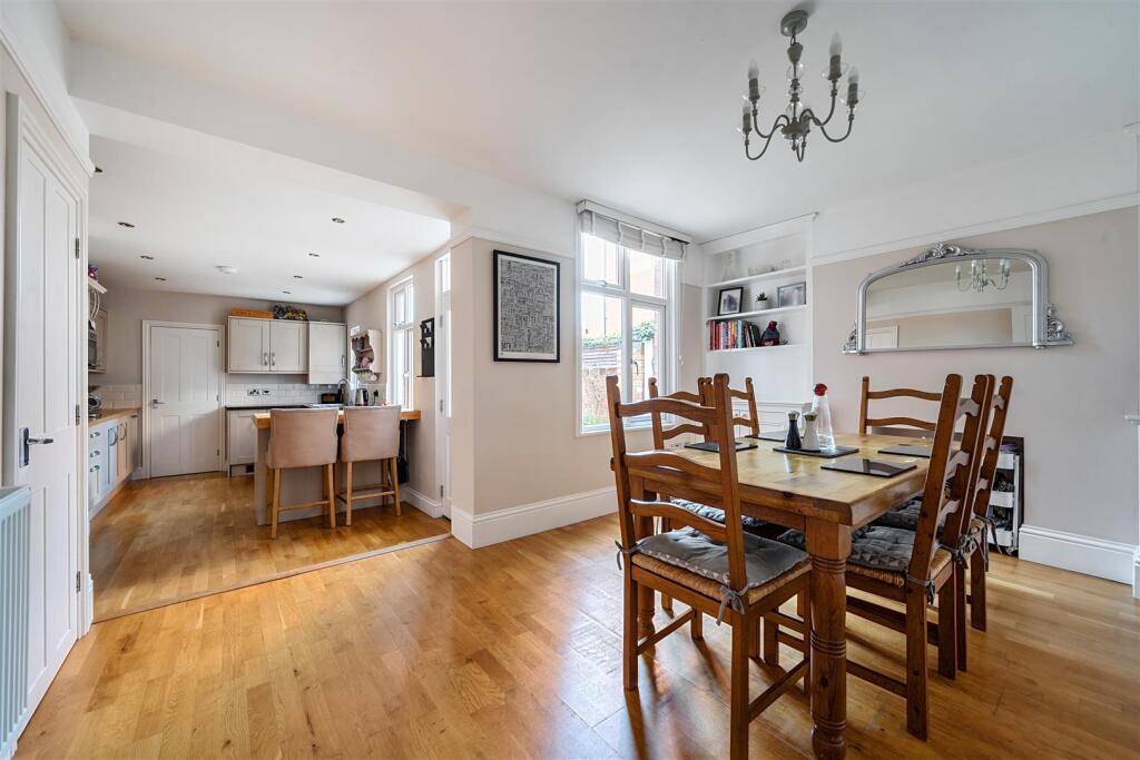 House in Stratford-on-Avon, Stratford-upon-Avon - View 5
