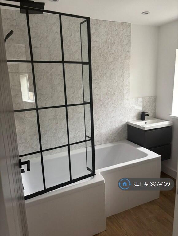 Apartment in Doncaster - View 2