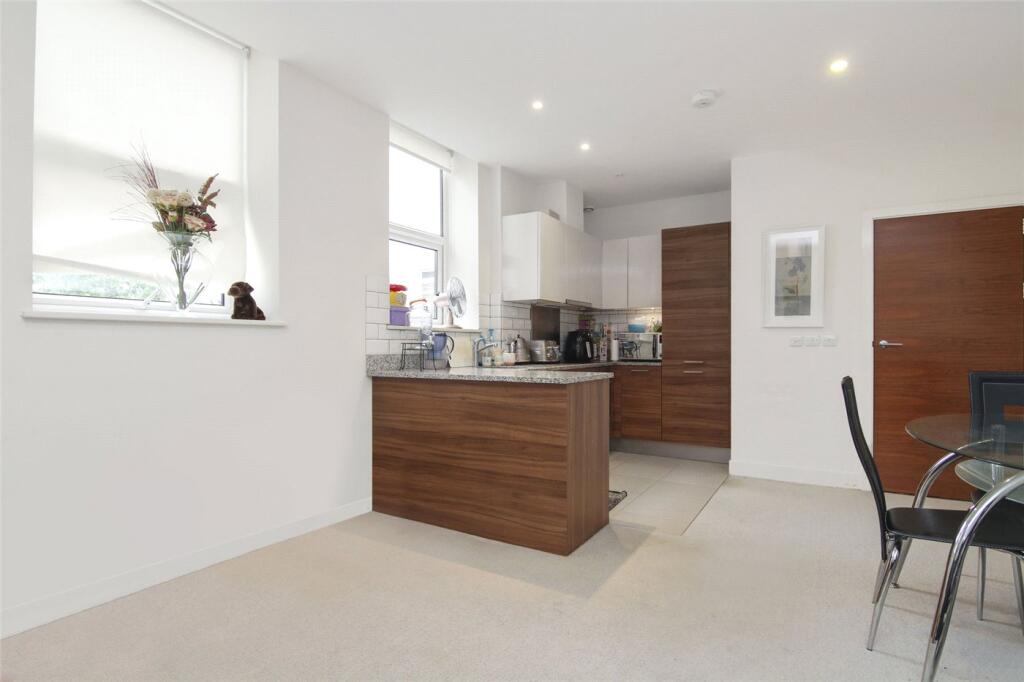 Apartment in London - View 4