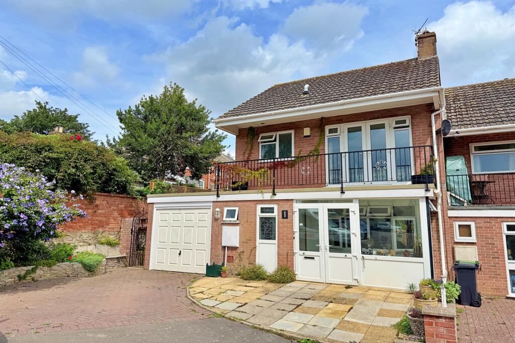 3-bed terraced on Bridport, £350,000