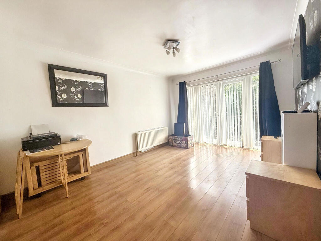 Apartment in Sunderland, Washington - View 5