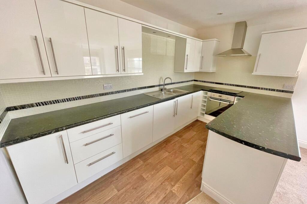 Corders Lane, Moreton-In-Marsh, GL56 photo 2