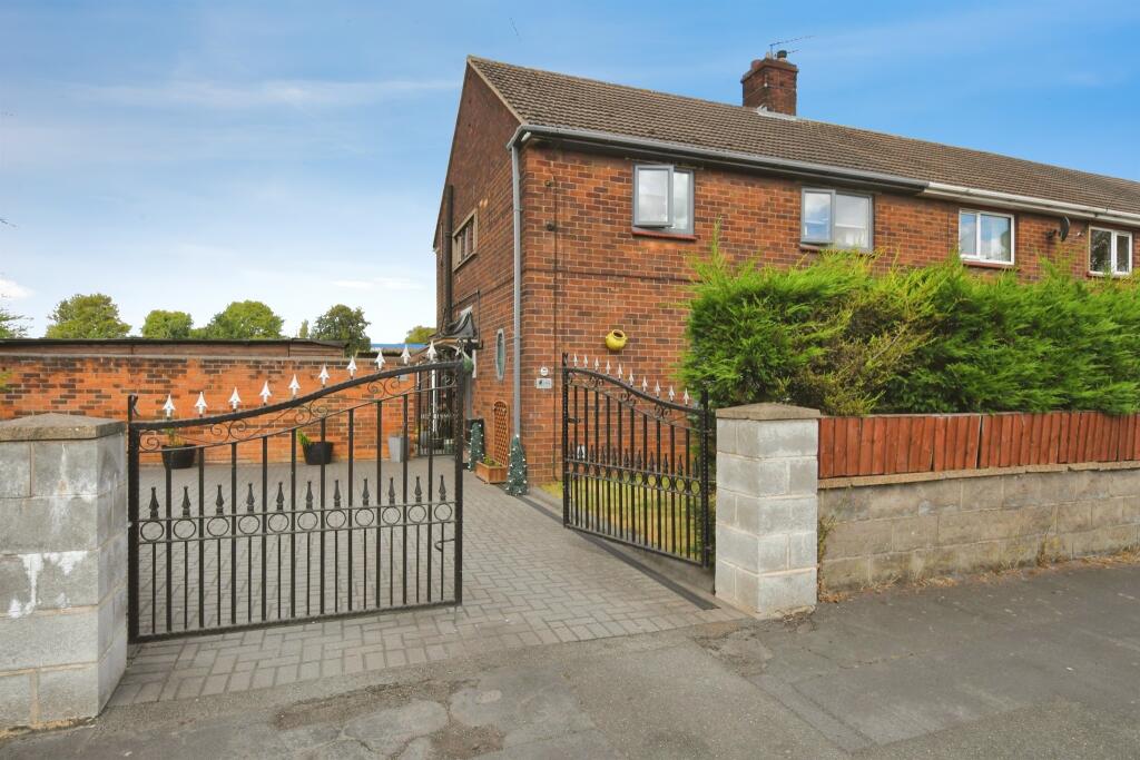 Main image of property: Warley Road, Scunthorpe