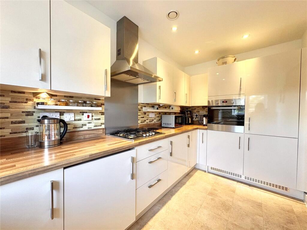 House in Portsmouth - View 3