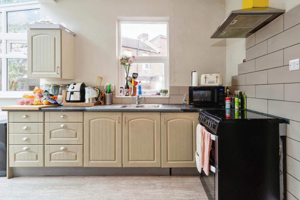 House in London, Leyton - View 4