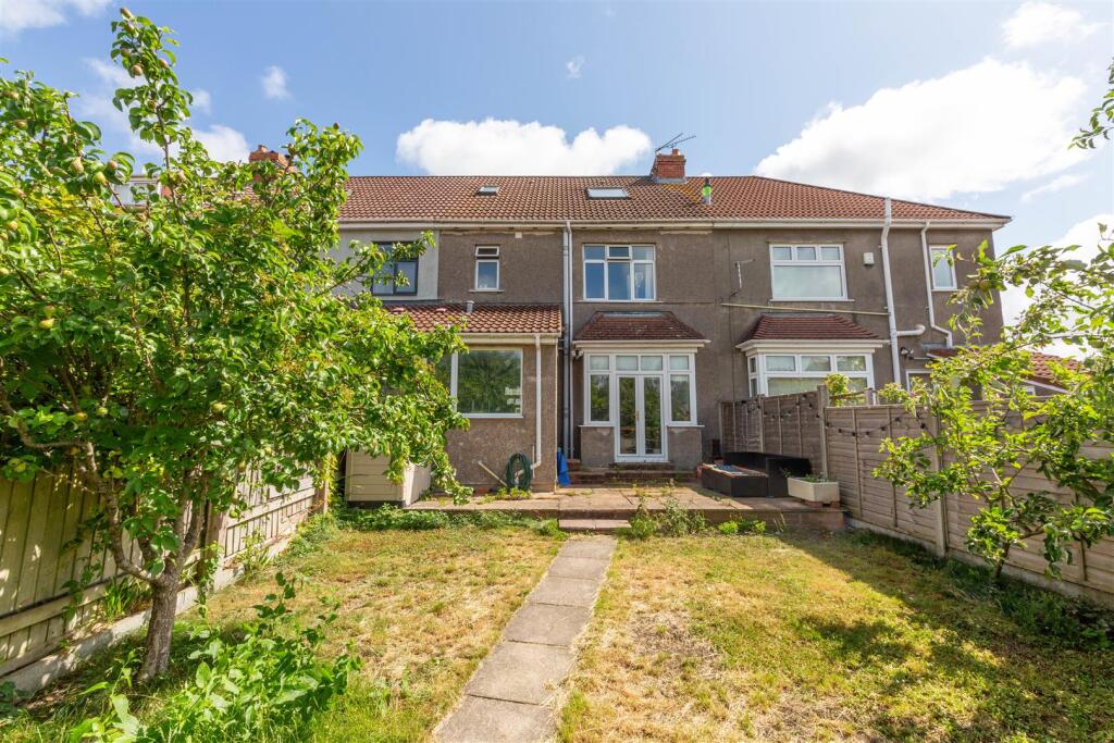 Phoenix Grove | Henleaze photo 3