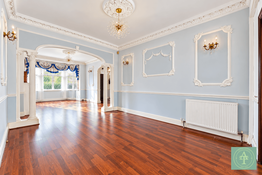 House in London - View 5