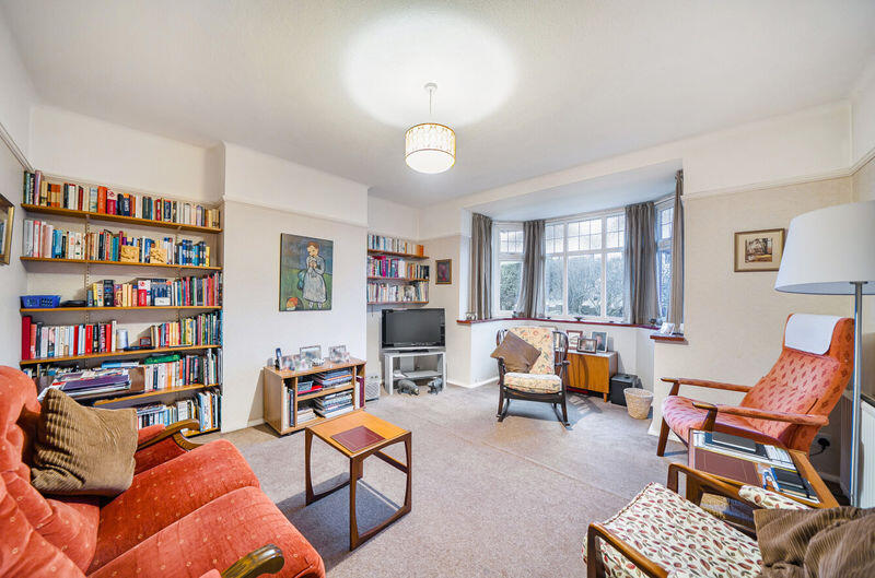 House in London, Purley - View 2