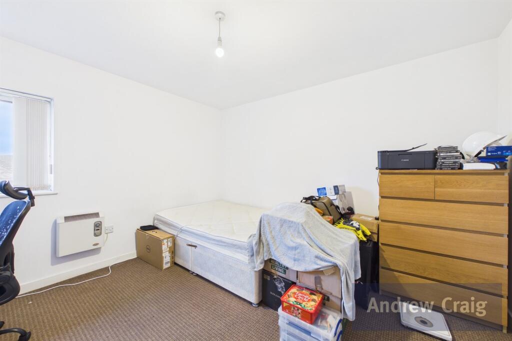 Appletree Court, Gateshead photo 4