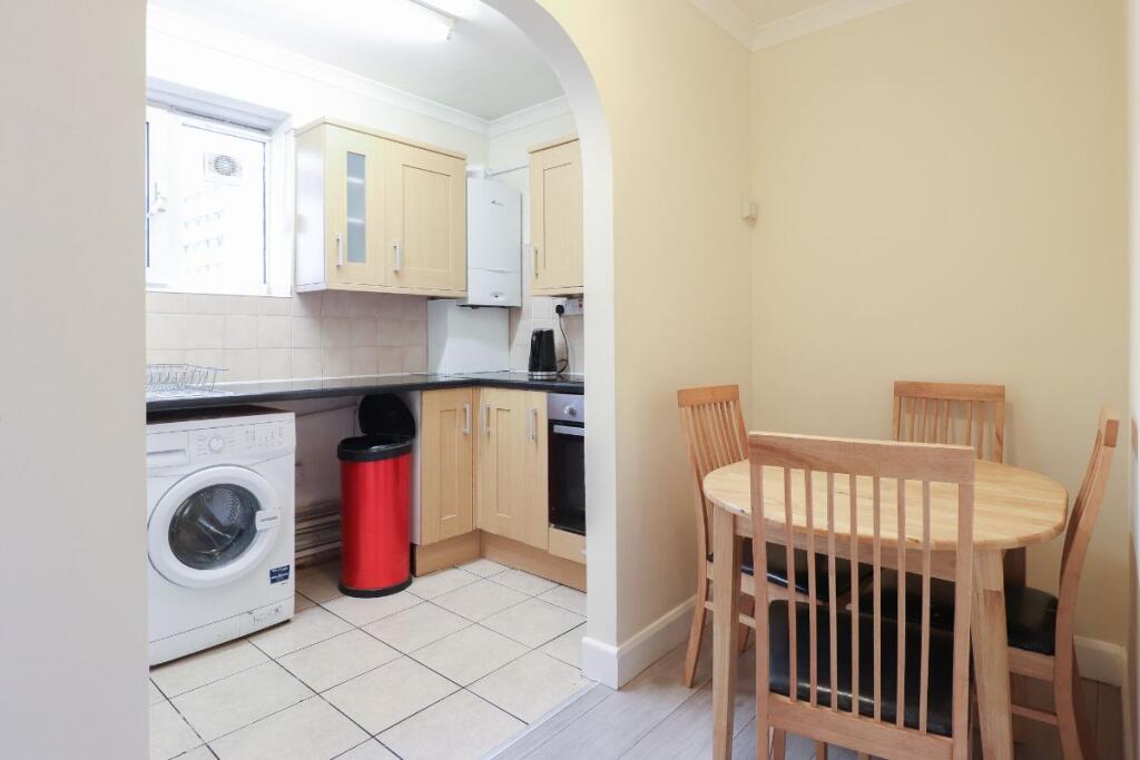 3 bedroom flat for rent