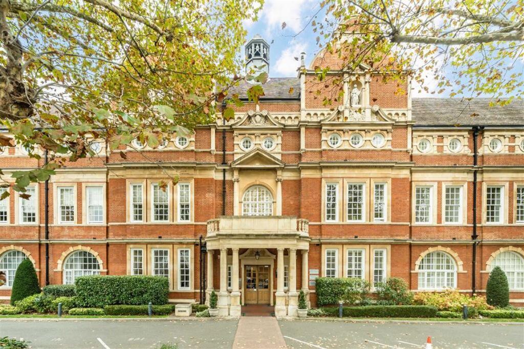 Main image of property: Mountford Mansions, London