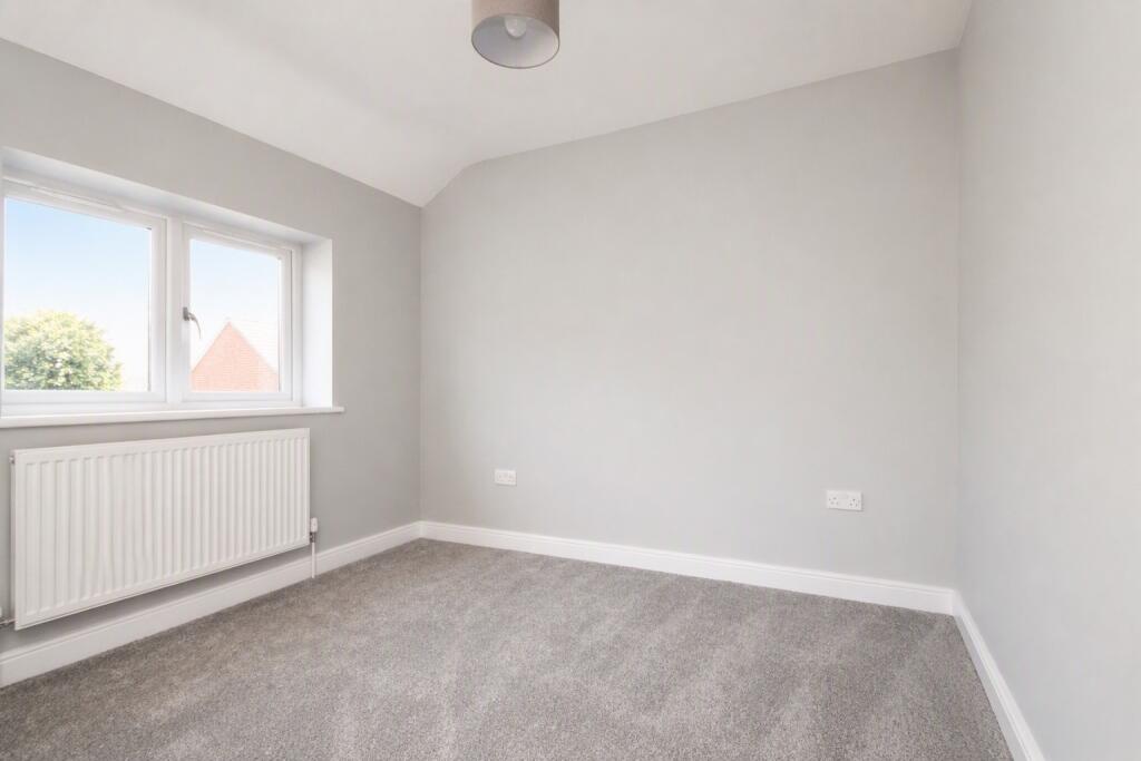 House in Watford - View 4
