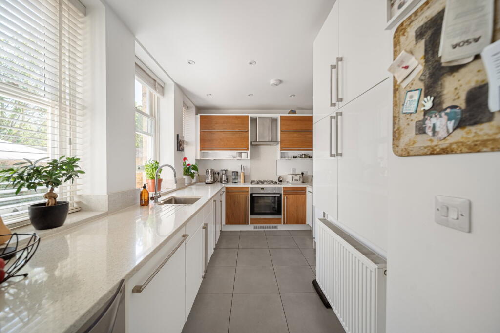 House in Dartford - View 4