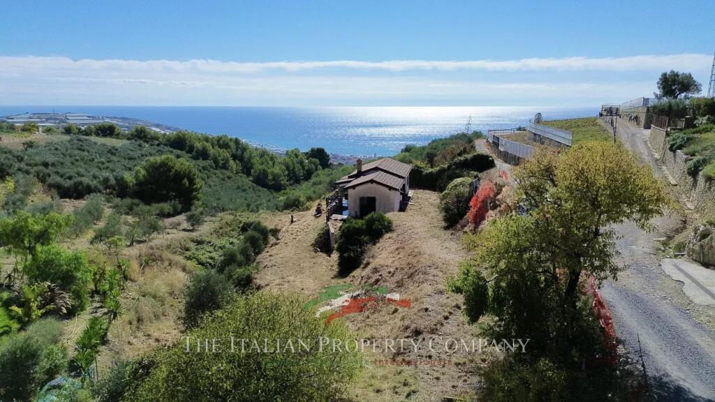 Main image of property: Liguria, Imperia, Castellaro