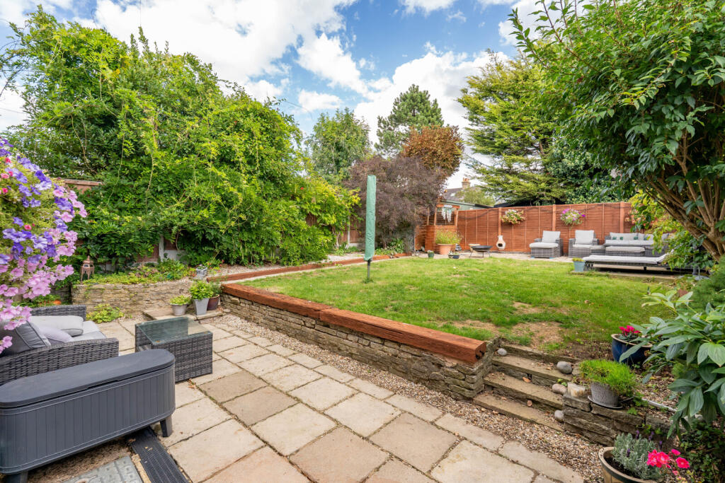 Gilders, Sawbridgeworth, Hertfordshire, CM21 photo 4