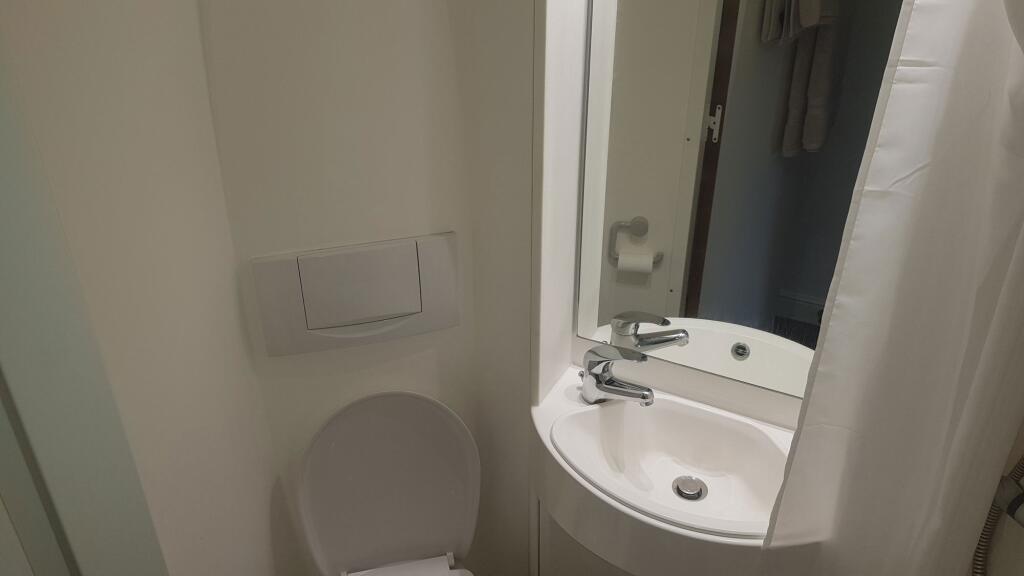 Additional image 8 of Longside Lane, Bradford, West Yorkshire, BD7 1SA