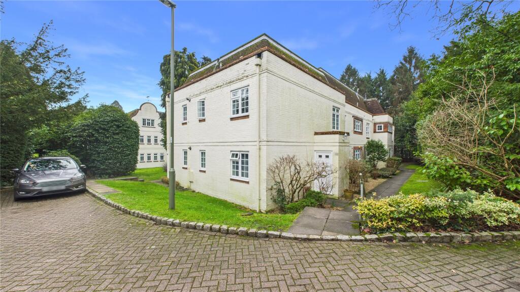 Main image of property: Ivy Drive, Lightwater, Surrey, GU18