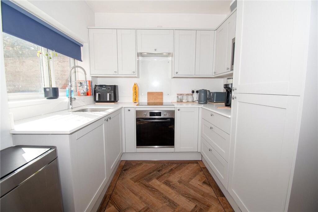 House in Wirral, Liverpool City Region - View 3
