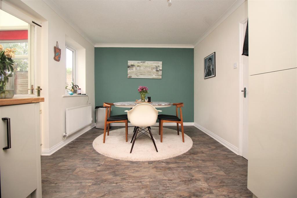 House in Milton Keynes, Emerson Valley, Shenley Brook End - View 4