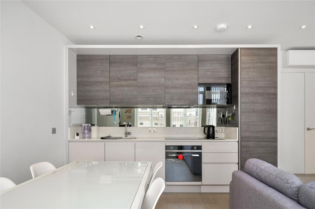 Apartment in London, Pentonville, Barnsbury - View 2