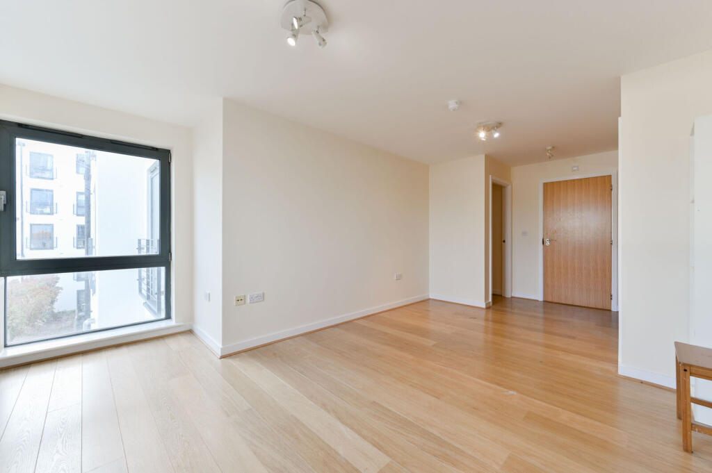 Apartment in London - More