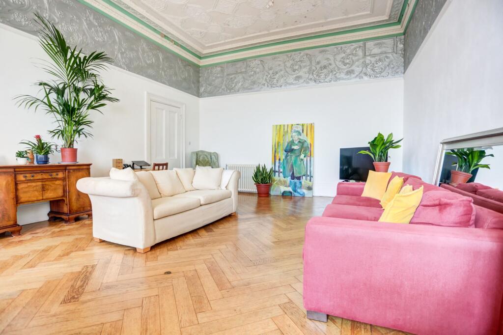 Apartment in Hove, Brighton and Hove - View 3