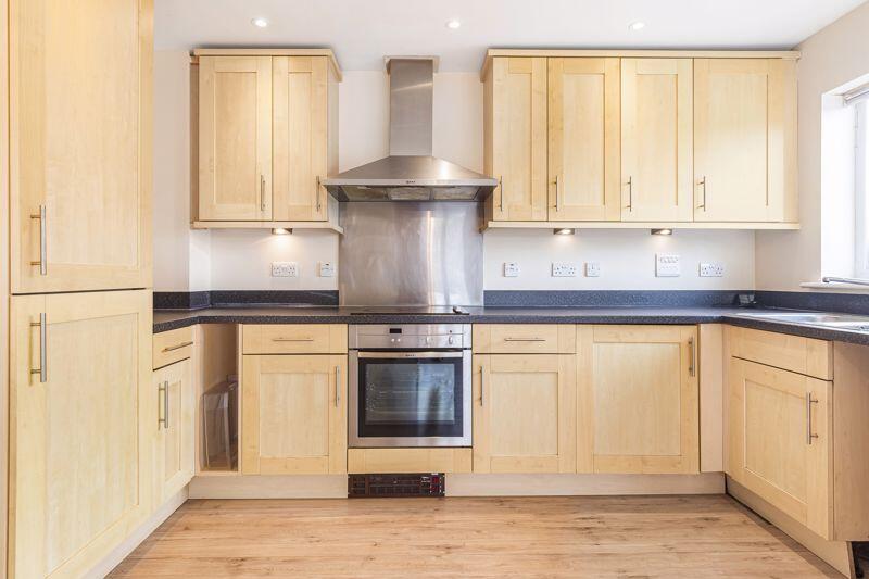 Apartment in Sidcup, Frognal, Longlands - View 2