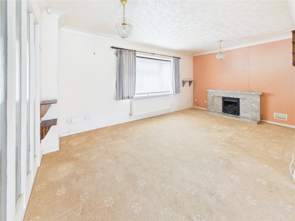 Brake Close, Bradley Stoke, Bristol, South Gloucestershire, BS32 photo 3