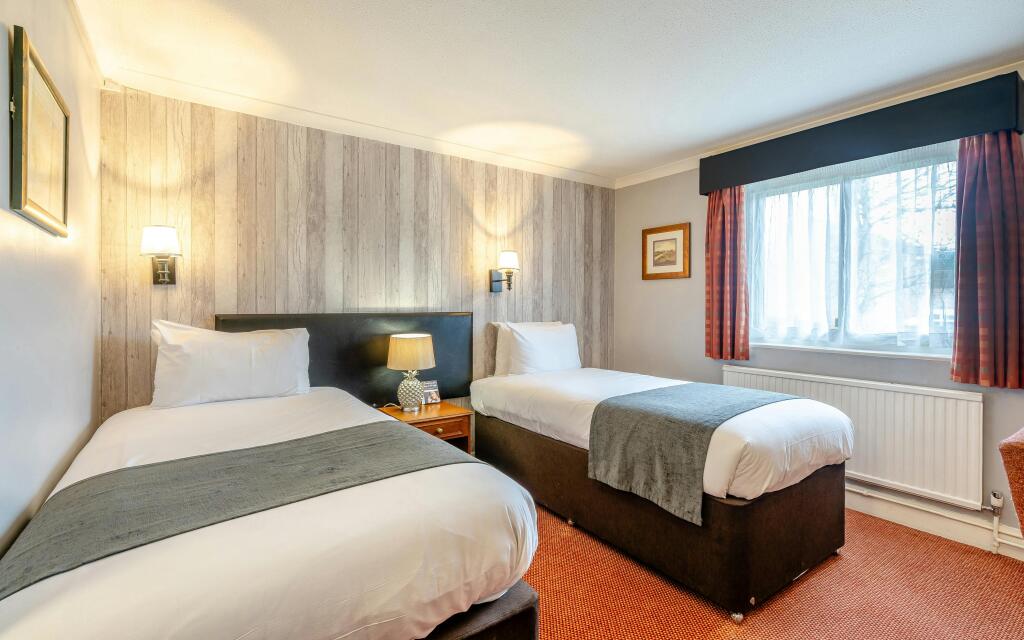 8685239-interior01.jpg