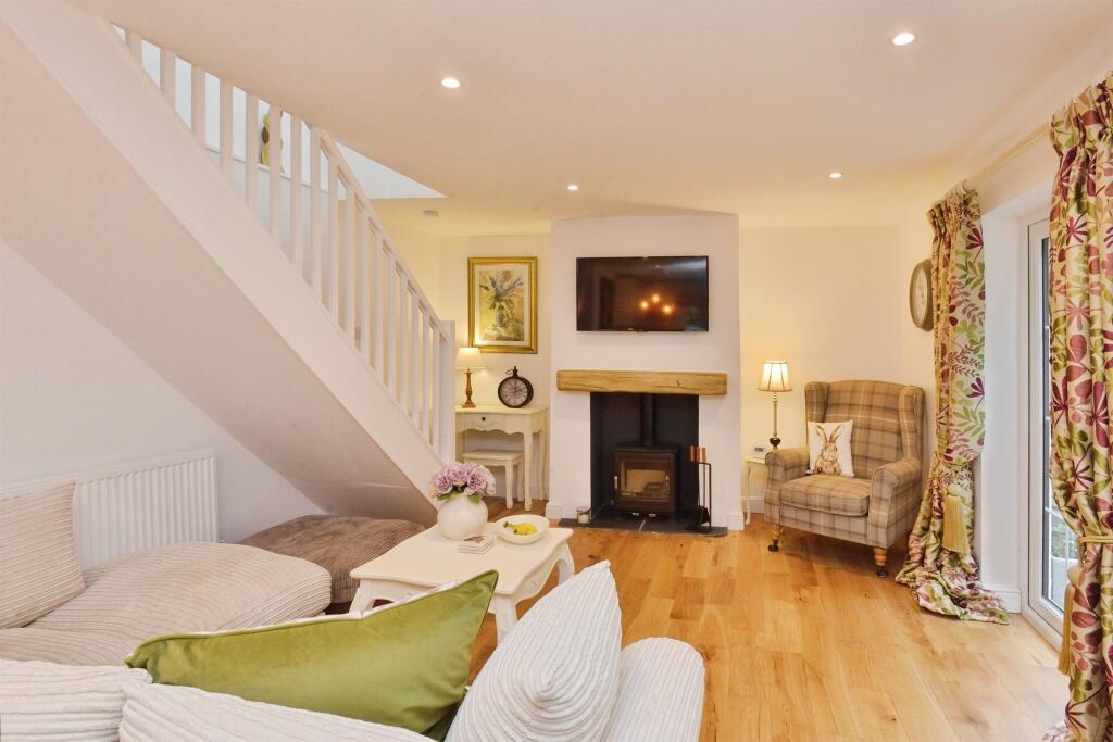 Woburn Lane, Aspley Guise, Milton Keynes photo 3