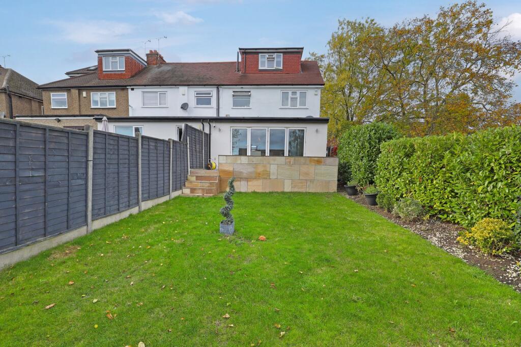 House in Ilford - More