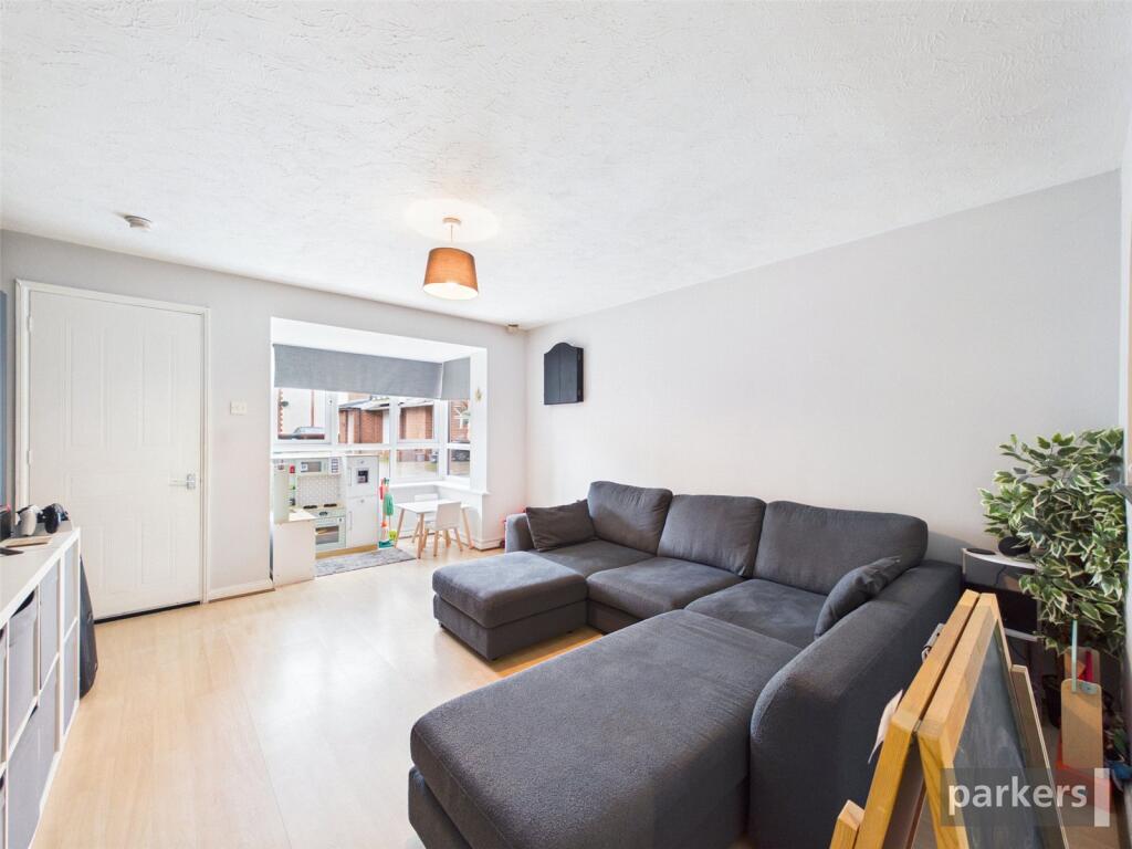 Hartigan Place, Woodley, Reading, Berkshire, RG5 photo 2