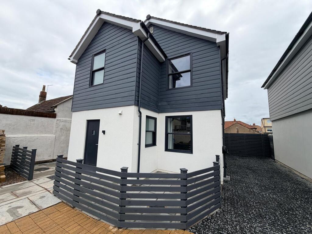 Main image of property: North Street (Rooms), Downend, BS16