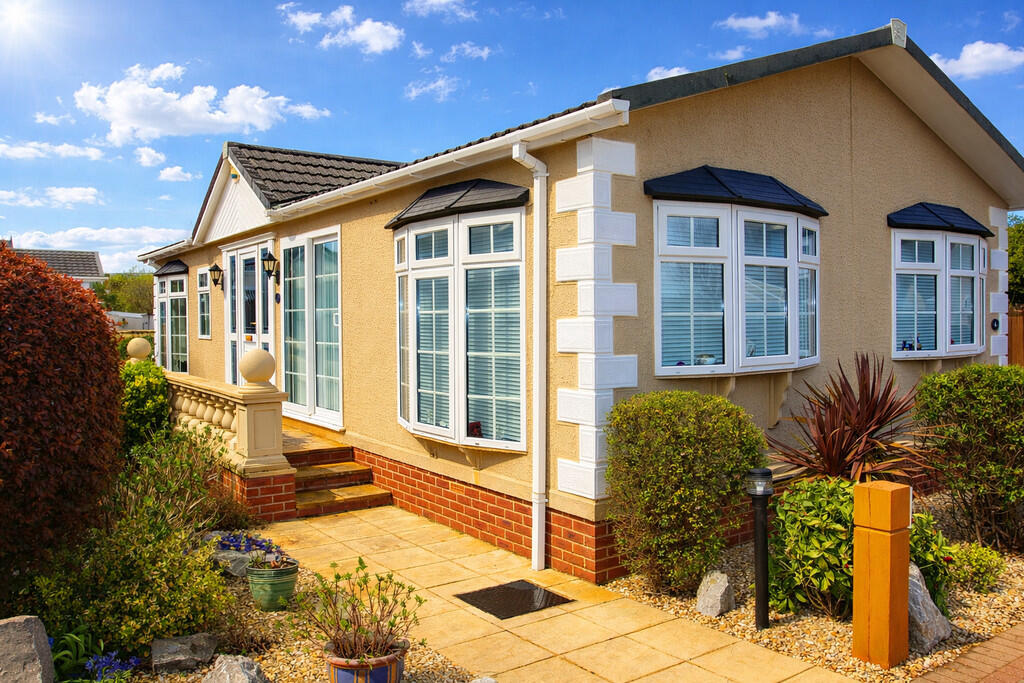 Main image of property: Beachlands Park, Sand Bay, Weston-super-Mare