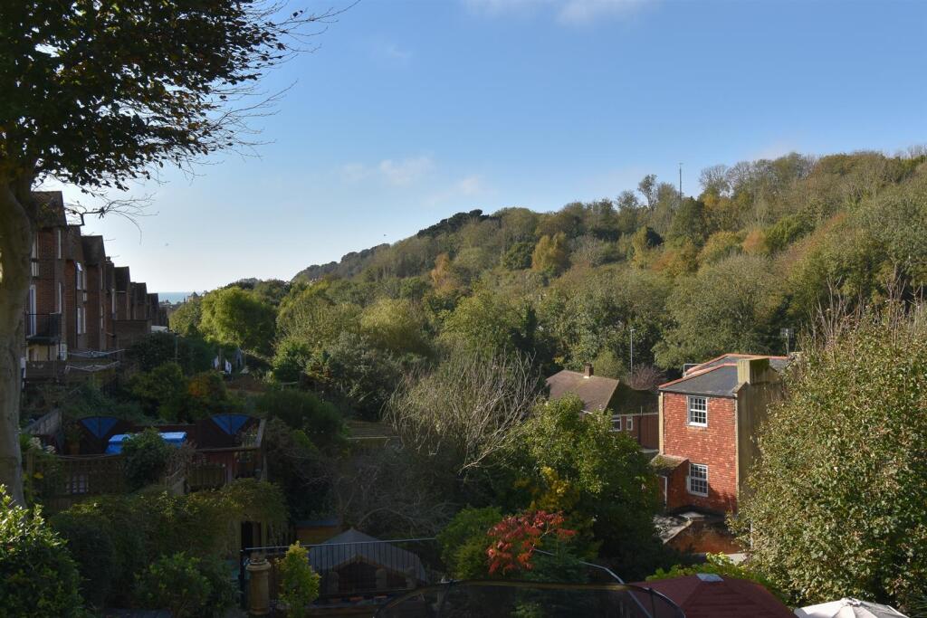 14, Harold Road photo 2