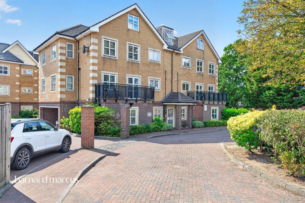 Main image of property: Beulah Hill, London