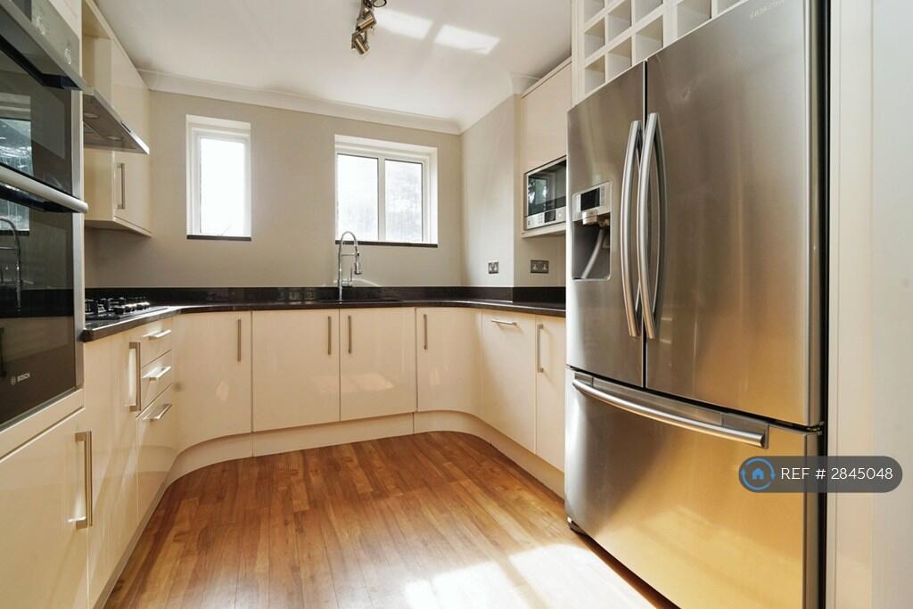 Additional image 3 of Cerne Abbas, Poole, BH13