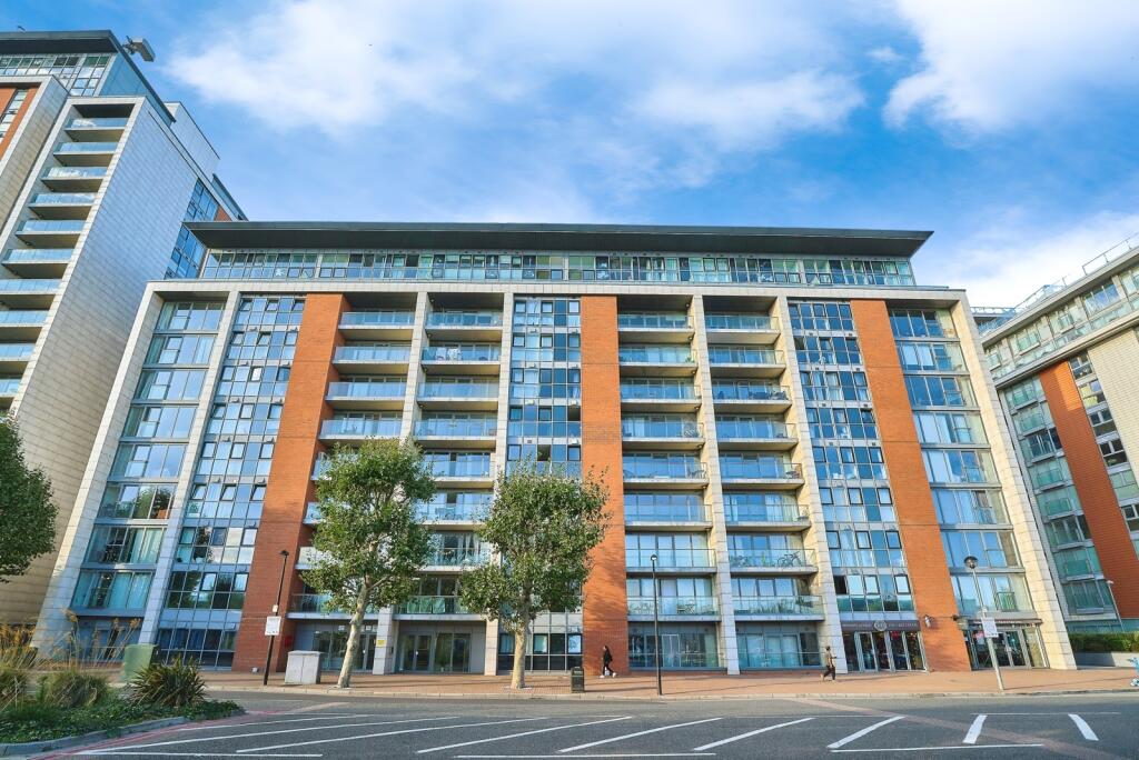 Main image of property: Western Gateway, London, E16