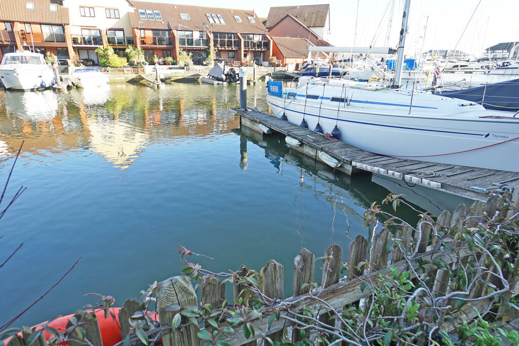 Main image of property: 11m Mooring, Sennen Place