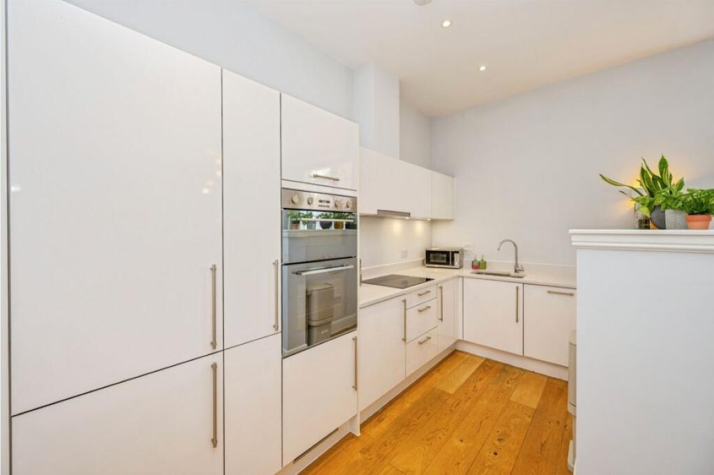 Apartment in Walsall - View 5