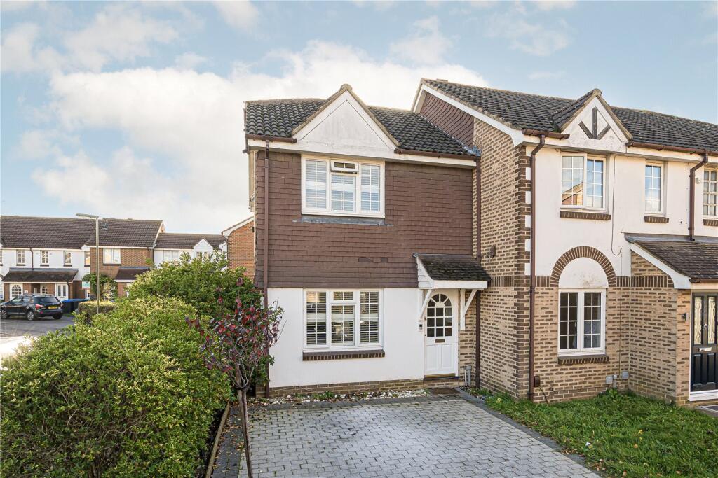 Main image of property: Shaw Drive, Walton-on-Thames, Surrey, KT12