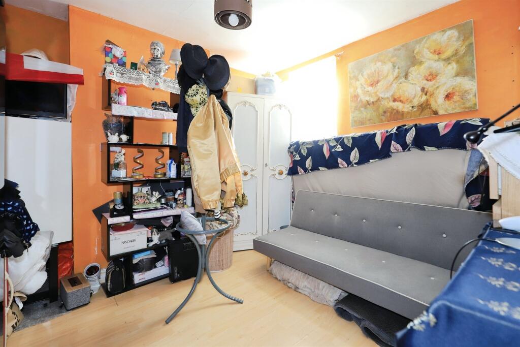House in Wolverhampton - View 4