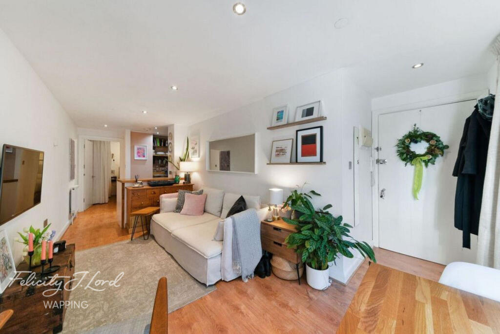 Apartment in London, Ratcliffe, Stepney - View 3